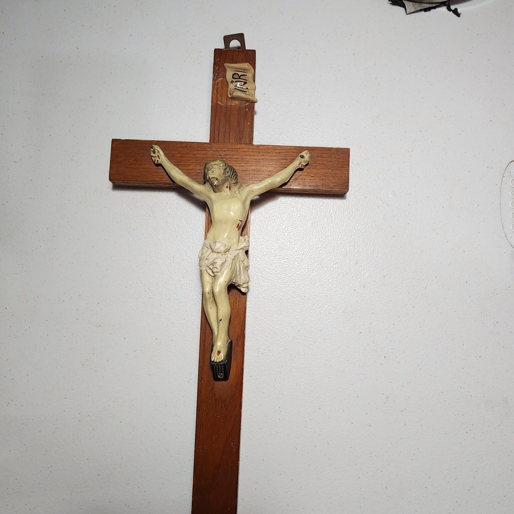 Vintage Large Wood Wall Crucifix 18.5 Inch Jesus Christ Cross INRI Plaque